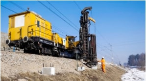 Fundamenty palowe konstrukcji wsporczych sieci trakcyjnych