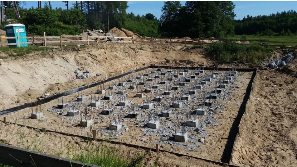 Oddziaływanie środowiska gruntowo-wodnego na pale